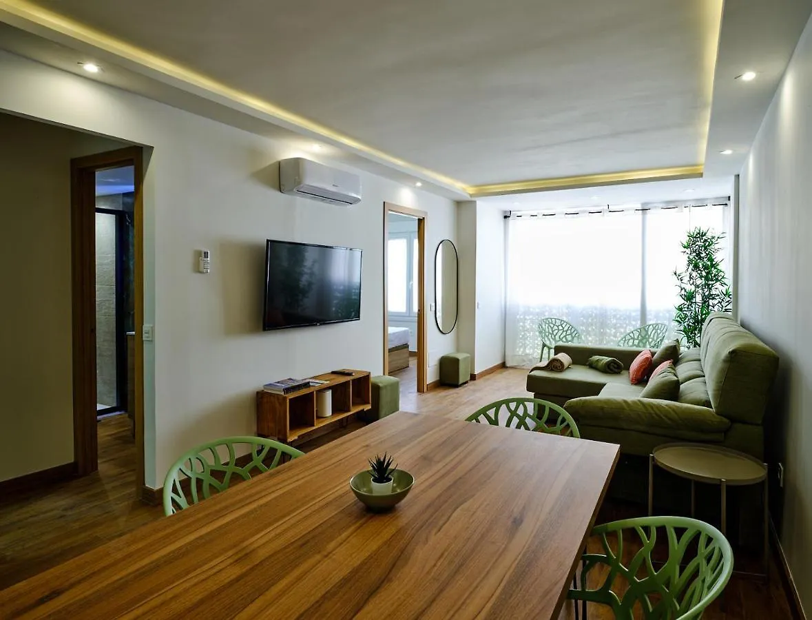 Leo Home- Bright & Centric 3 Bedrooms Apartment With Private Parking Included 말라가