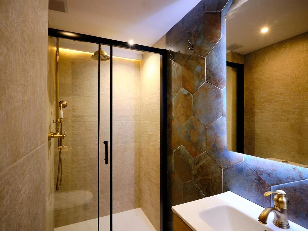 Leo Home- Bright & Centric 3 Bedrooms Apartment With Private Parking Included Malaga Spain