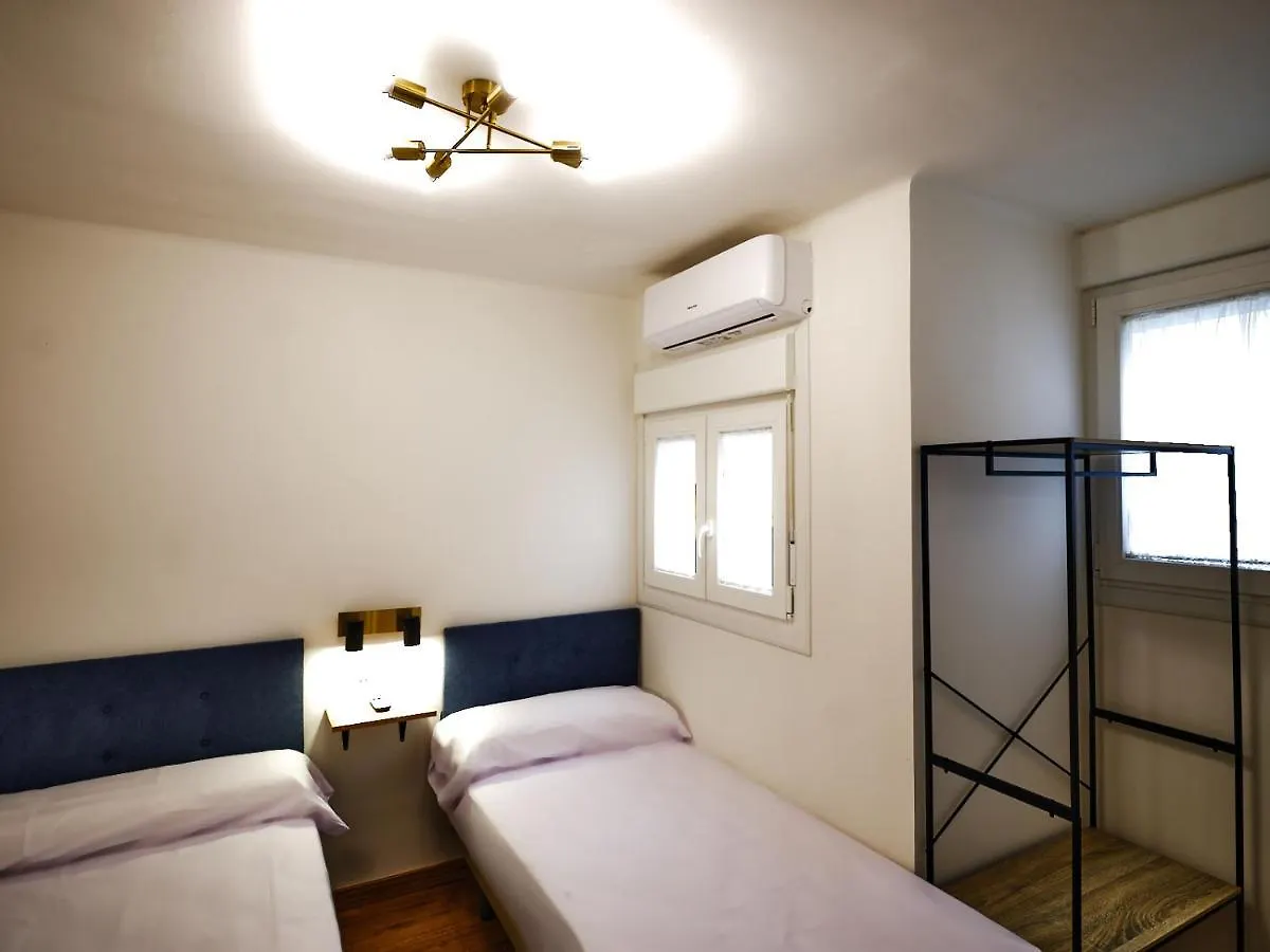 Leo Home- Bright & Centric 3 Bedrooms Apartment With Private Parking Included 말라가 스페인