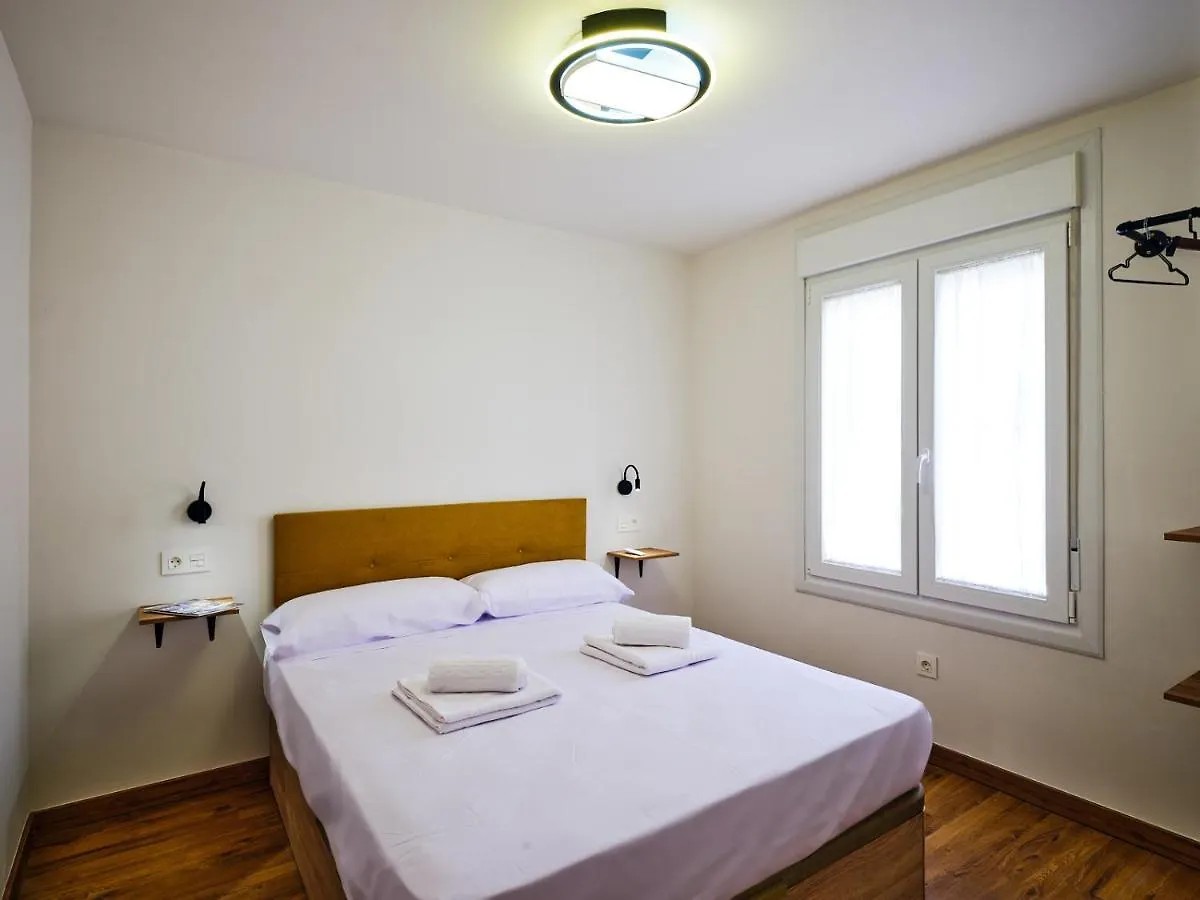 Leo Home- Bright & Centric 3 Bedrooms Apartment With Private Parking Inside Málaga